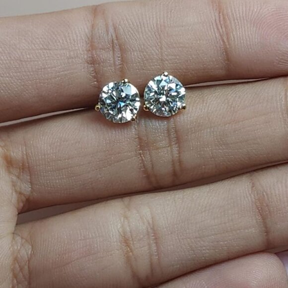 18Kt Gold 6 Ct 3 Prong IGI Certified Lab Grown Martini Diamond Studs Earrings - Picture 2 of 6